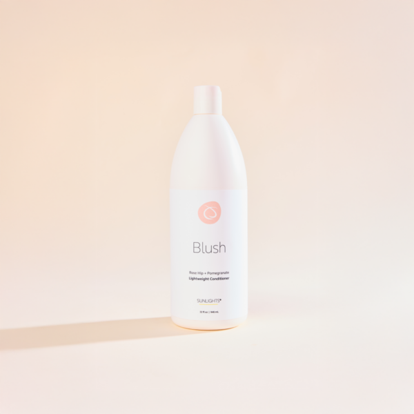 Blush Lightweight Conditioner - Image 3